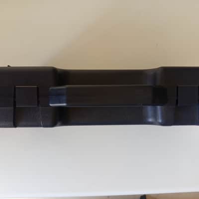 Samson Neodymium Dynamic similar a W6 2005 - Black body with grey chrome tip. Some minor wear on the finish consistent with age, overall condition excellent. image 7