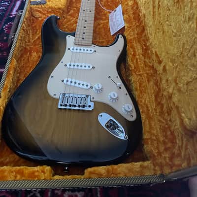 Fender 50th Anniversary American Series Stratocaster with Maple Fretboard 2004 - 2-Color Sunburst image 1