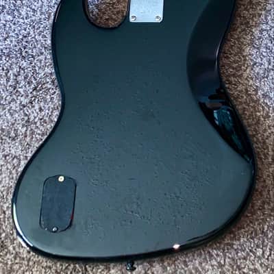 2003 Fender Deluxe Active Jazz Bass electric guitar skb hardshell case image 15