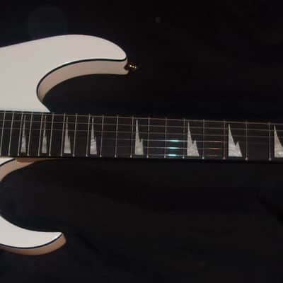 Ibanez Gio - white with gold hardware image 14