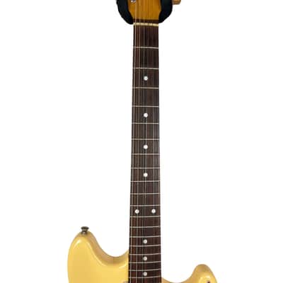 Fender Japan 69 Reissue Mustang 1999-2002 - Vintage White image 7