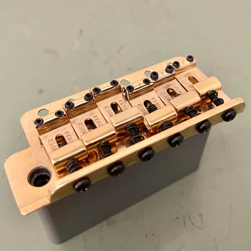 Fender USA-made left-handed Bridge assembly Stratocaster Gold image 1