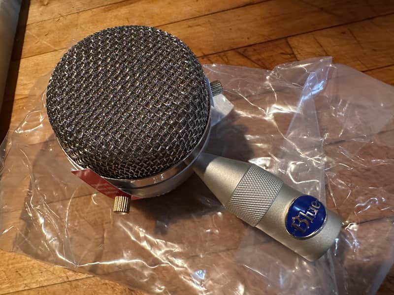 Blue B8 Bottle Cap Mic Capsule