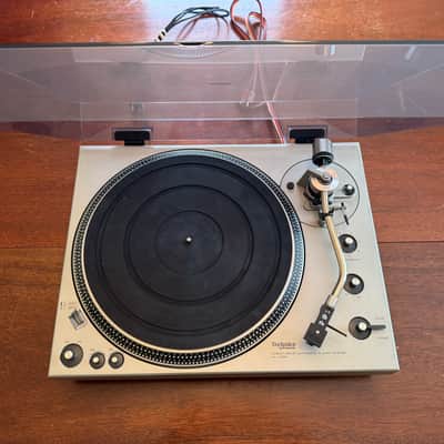 Technics SL-1300 Vintage Direct Drive Turntable image 1