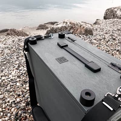 9U Eurorack Case Powered (or not), 84 o 104 hp, patched resealable modular synthesizer image 6