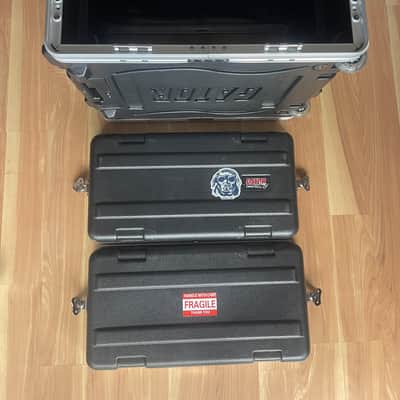 Gator Professional 4U Rack Flight Case with Rolling Wheels & Handle image 3