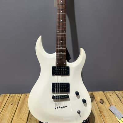 George Washburn Limited Stratocaster Alpine White 2000s image 3