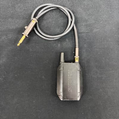 Shure GLXD6 Wireless Guitar Pedal Receiver with GLXD1 Z2 Wireless Bodypack Transmitter image 9