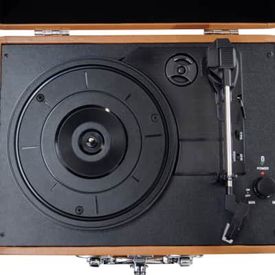 Pyle - PVTT2U - Retro Belt-Drive Turntable w/USB-to-PC Connection image 2