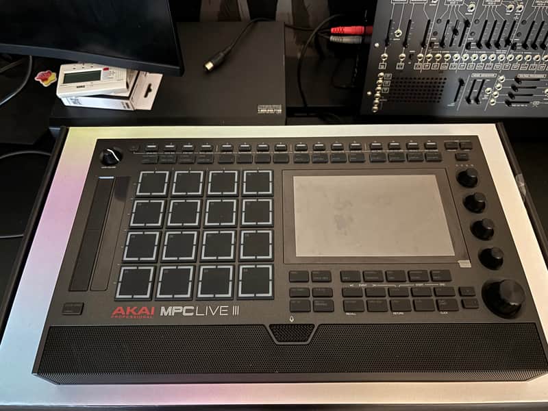 Akai MPC Live III Standalone Sampler / Sequencer 2025 - Present - Black image 1
