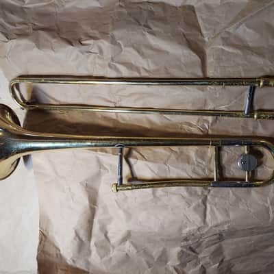 Yamaha YSL-354 Standard Trombone, Japan, Lacquered Brass, Acceptable, No case. image 2