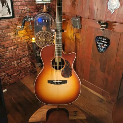 Vintage 3 OMc SR 118475 with FREE Furch Guitar Strap and Original CNR image 1