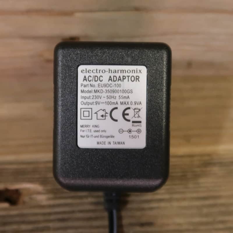 Electro-Harmonix 9 Volt DC Power Supply with 2.1mm Jack (Tip Positive) image 1