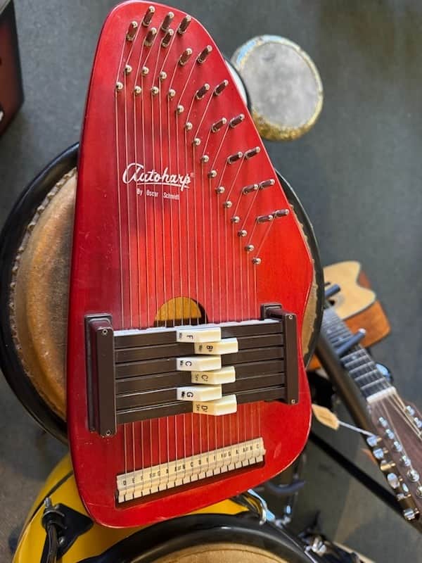Oscar Schmidt Easy Chord Auto Harp image 1