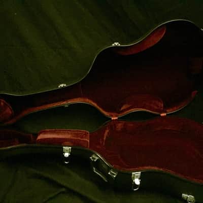 Eastman Fiberglass Guitar Case - CE 151 Black - Archtop, Acoustic, Classical image 4