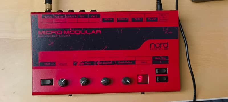 Nord Micro Modular Desktop Virtual Synthesizer 1997 - 2003 - Red image 1