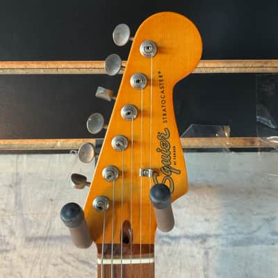 Squier Classic Vibe 60's Strat Electric Guitar image 3