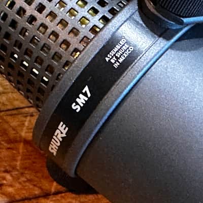 Shure SM7 Cardioid Dynamic Microphone - Amazing Vintage Condition! image 1