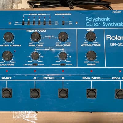 Roland GR300 Guitar Synthesizer 1980 - 1984 - Blue