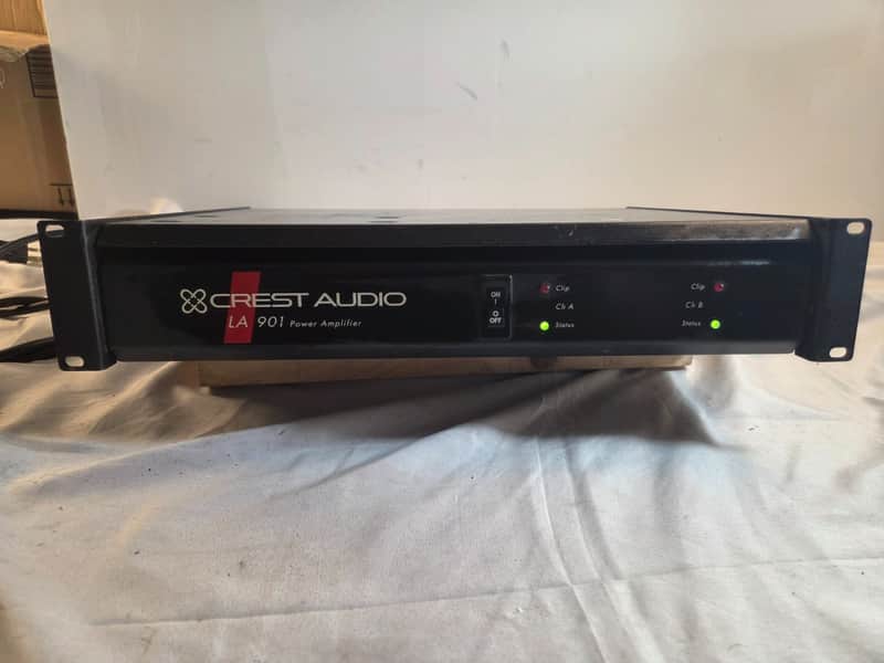 Crest Audio LA 901 Professional Stereo Power Amplifier Rackmount - Tested Works image 1