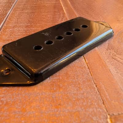 Gibson P90 Guitar Pickup Cover Vintage 1960s Hard To Find Slant UC-455 Black image 5