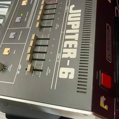 Roland Jupiter 6 61-Key Synthesizer image 6