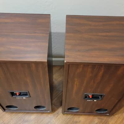 Cerwin Vega RE-30 Series 250 Watt 3 Way Floor Standing Speakers Sound Great image 7