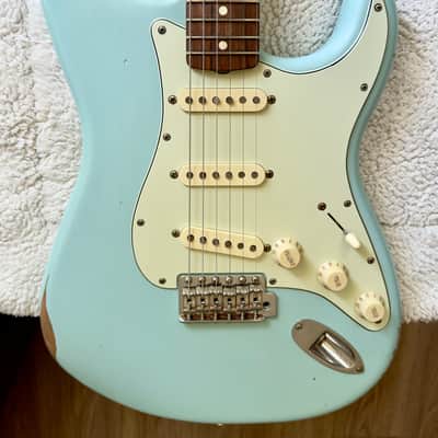 Fender CME Road Worn '60s Stratocaster Daphne Blue - Relic w/CS pickups and Case 7.67lbs image 3