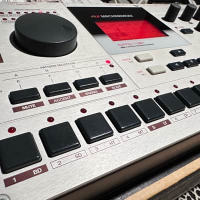 Elektron Machinedrum SPS-1UW+ MKII 2010s - Silver image 6