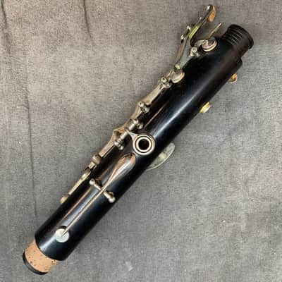 Buffet Crampon E11 Intermediate Wood Bb Clarinet 2010s - Black image 8