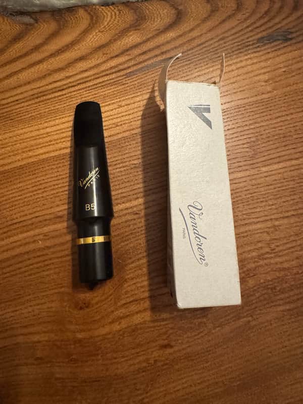 Vandoren SM831 V16 Ebonite Baritone Saxophone Mouthpiece - B5 2010s - Black image 1