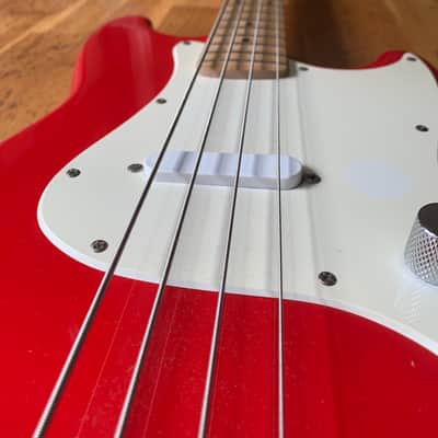 Squier Affinity Bronco Bass 1998 - 2021 - Torino Red image 6