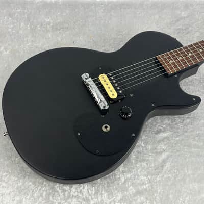 2011 USA Gibson Melody Maker guitar in satin black (excellent refin) image 5