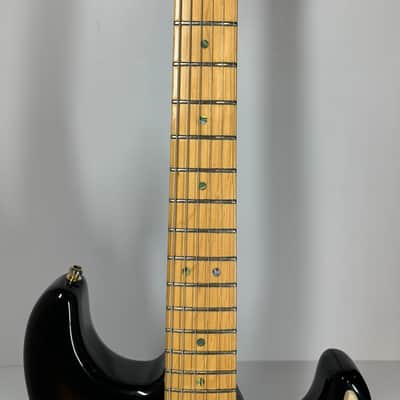 Fender 50th Anniversary American Deluxe Stratocaster 2004 - Sunburst image 6