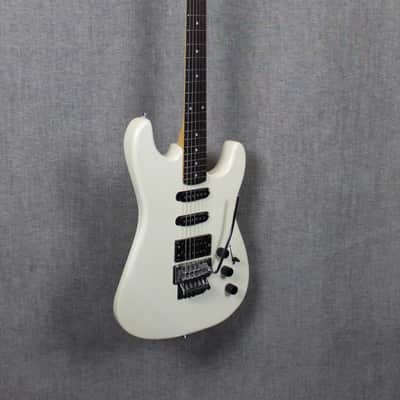 Squier 1980's Super Strat 1980-1989 with Locking Tremolo System  Pearl White image 2