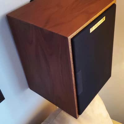 Klipsch KG 1.2 - New Walnut Veneer - Sound Beautiful - High Quality image 7