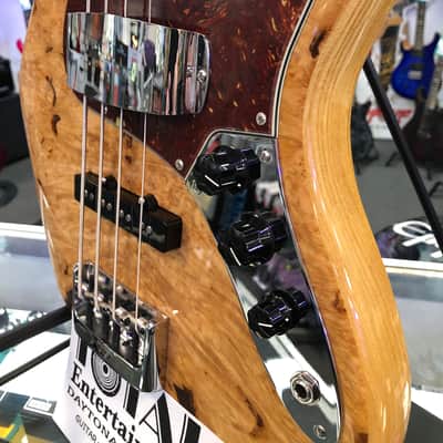 Fender Custom Shop Artisan Maple Burl Jazz Bass®, 3A Rosewood Fingerboard - Aged Natural image 12