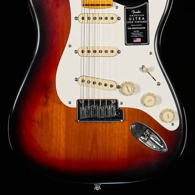 Fender American Ultra Luxe Vintage '50s Stratocaster Maple Fingerboard 3-Color Sunburst (255) image 3
