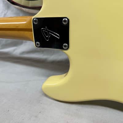 Fender Yngwie Malmsteen Signature Stratocaster Guitar with Case - signed! 1992 - Vintage White / Maple neck image 13
