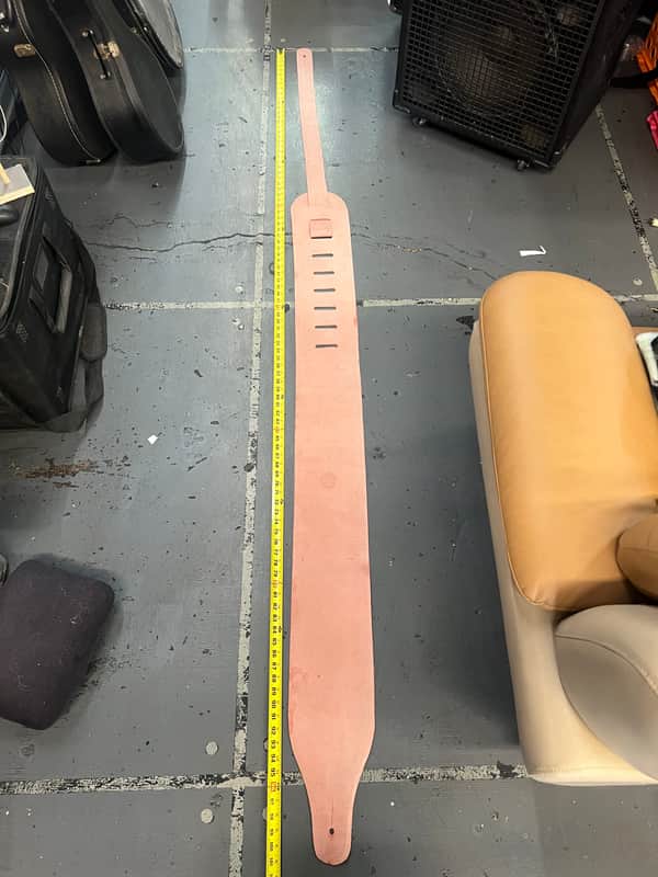 Huge Guitar strap 2010/2020s - Salmon pink image 1