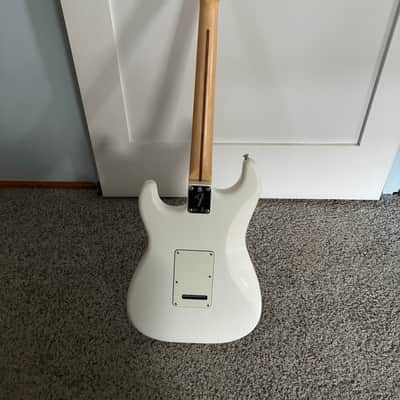 Fender Stratocaster player hss 2023 - White image 1