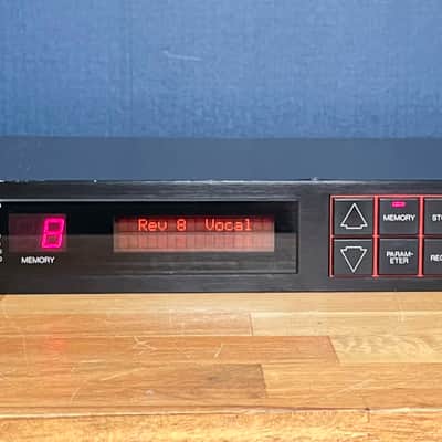 Yamaha SPX50D Digital Sound Processor Multi-Effect Rackmount