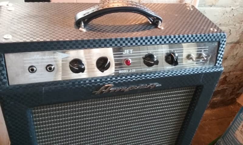 Ampeg Jet J-20 20-Watt 1x12" Guitar Combo image 2