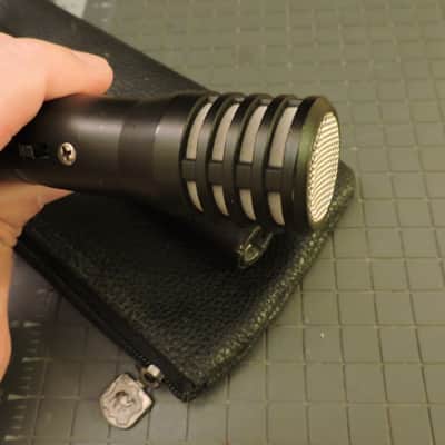 Shure BG 4.0 Condenser Microphones, pair image 3