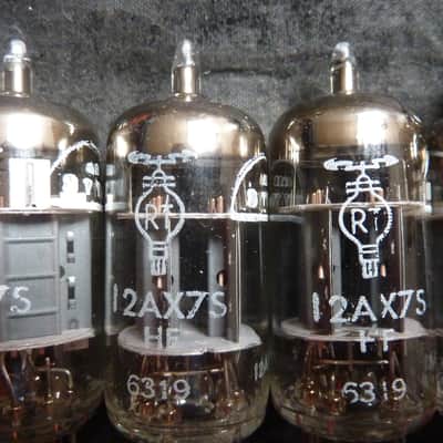 one rare pair RT La Radiotechnique 12AX7SH ECC83 tested strong NOS one rare pair RT La Radiotechnique 12AX7SH ECC83 tested strong NOS