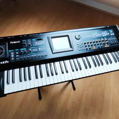 Roland V-Synth 2.0 virtual analog Synth Keyboard Sampler COSM Morphing machine