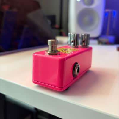 Limited Edition Steel Panther Platinum Pocket Pu$$y Melter Distortion Pedal image 6