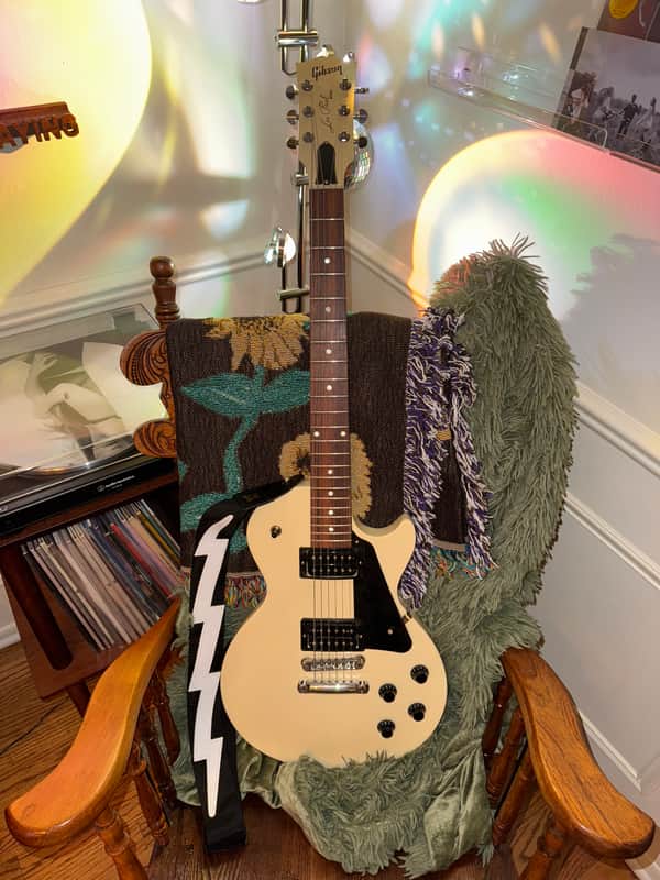 Gibson - Les Paul. (Gibson Case Included) image 1