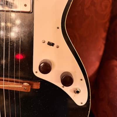 Alden Tuxedo Guitar 1959-1969 - Black n white image 4