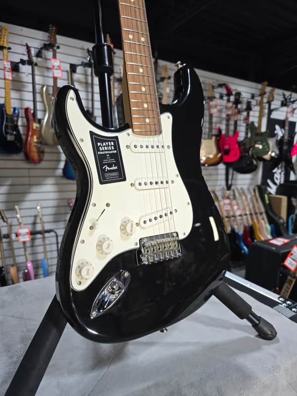 Fender Player Stratocaster LH - Black w/ Pau Ferro FB & PLEK*D #916 image 1